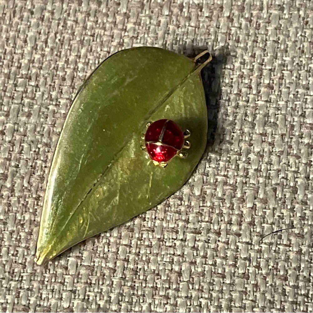 Vintage Ladybug Trembler Green Leaf Enamel Brooch LIA Signed